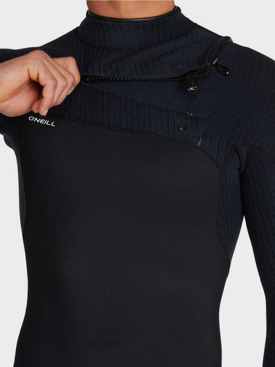 O'Neill | Hyperfreak 2/2mm Chest Zip Full Suit | Surfboard